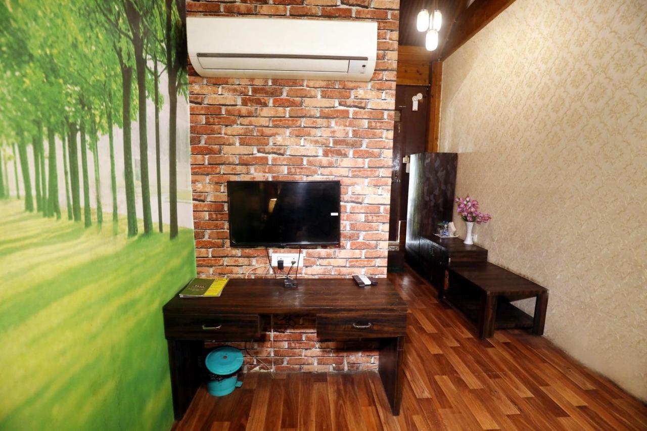Pali Village Resort Mira-Bhayandar Exteriör bild