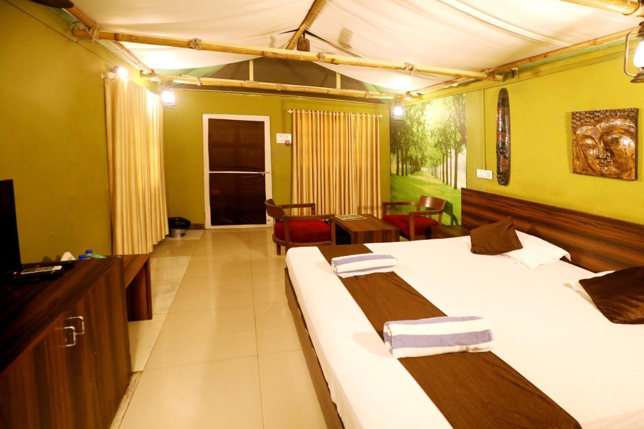 Pali Village Resort Mira-Bhayandar Exteriör bild