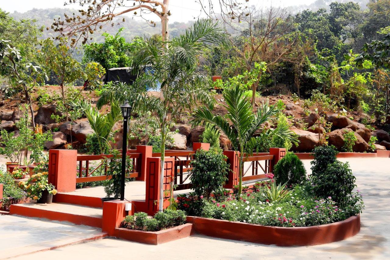 Pali Village Resort Mira-Bhayandar Exteriör bild