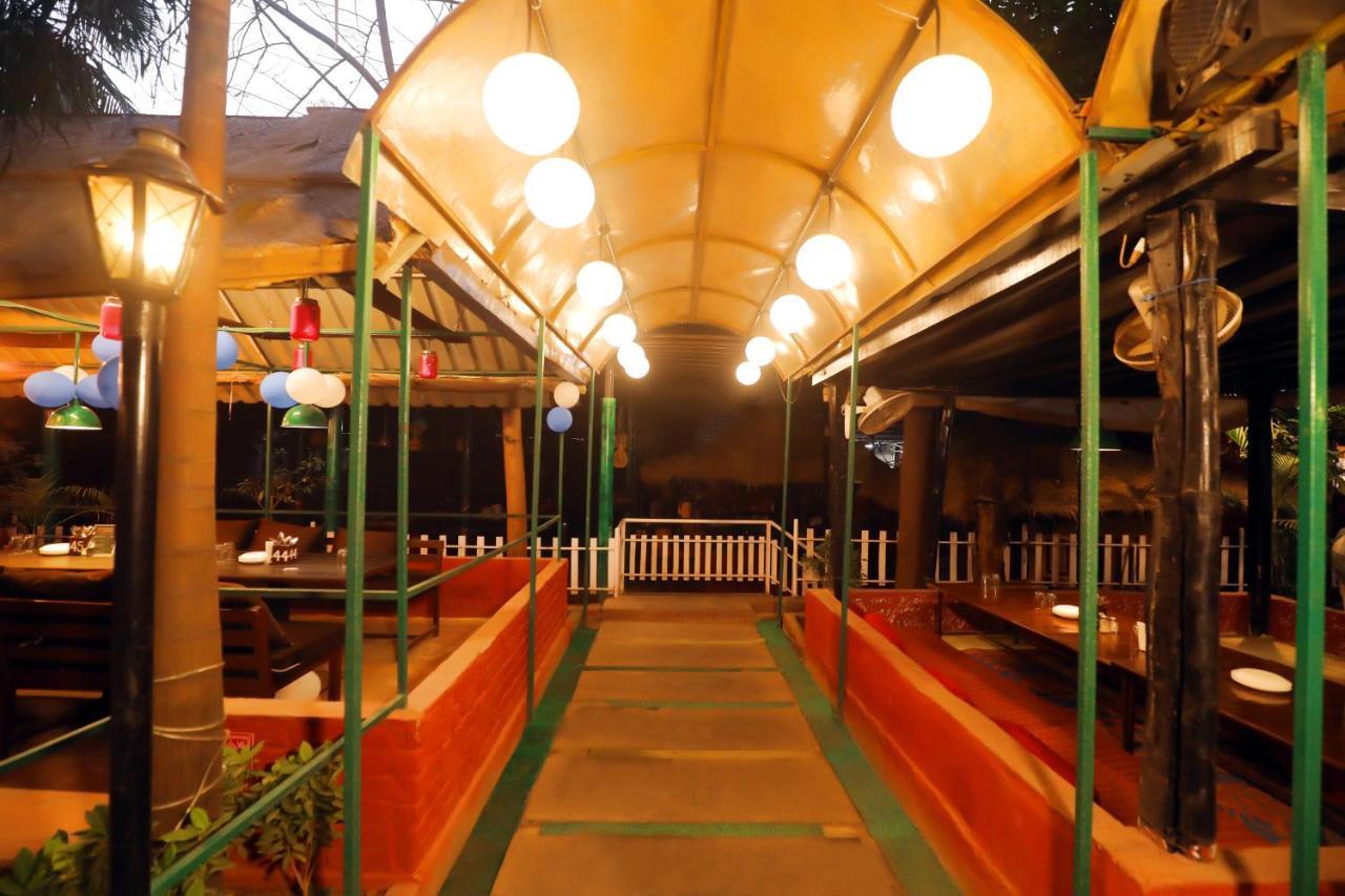 Pali Village Resort Mira-Bhayandar Exteriör bild